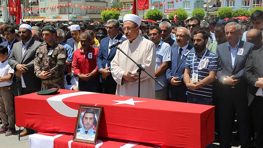 Şehit polis son yolculuğuna uğurlandı