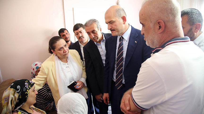 İçişleri Bakanı Soylu, Mercan'ın ailesine taziye ziyaretinde bulundu