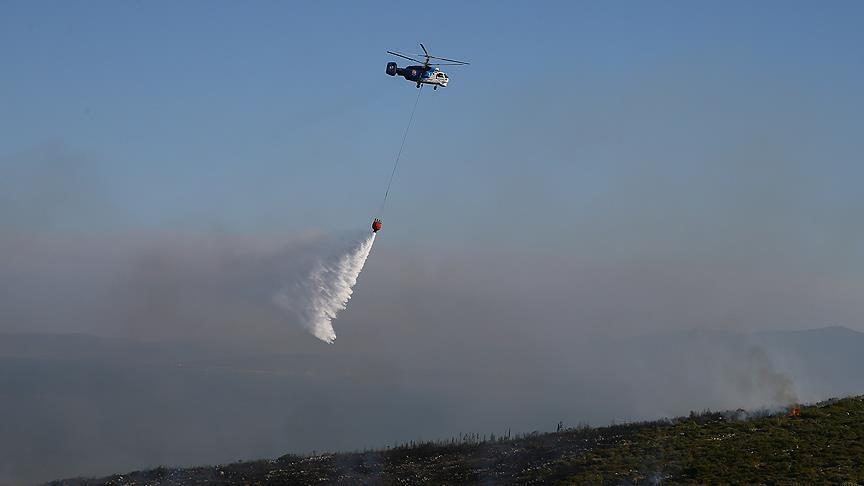 В Турции пожарный вертолет упал в водохранилище