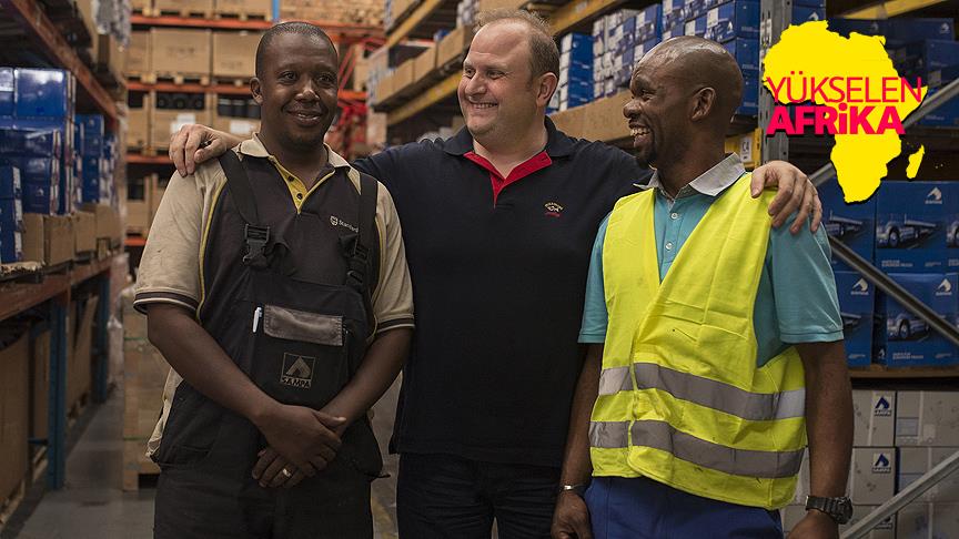 Üniversite eğitimi için gittiği Güney Afrika'da iş adamı oldu