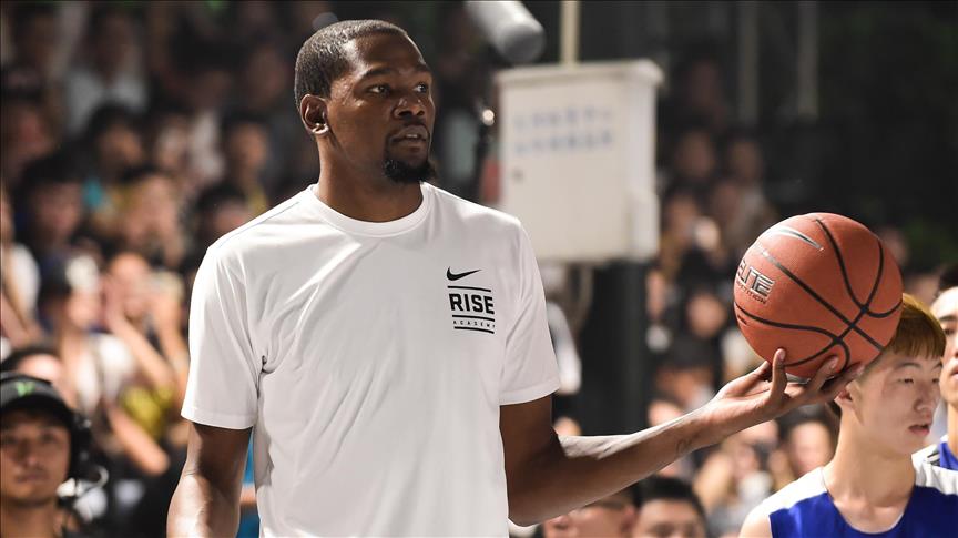 NBA, Kevin Durant edhe dy vite në Golden State Warriors