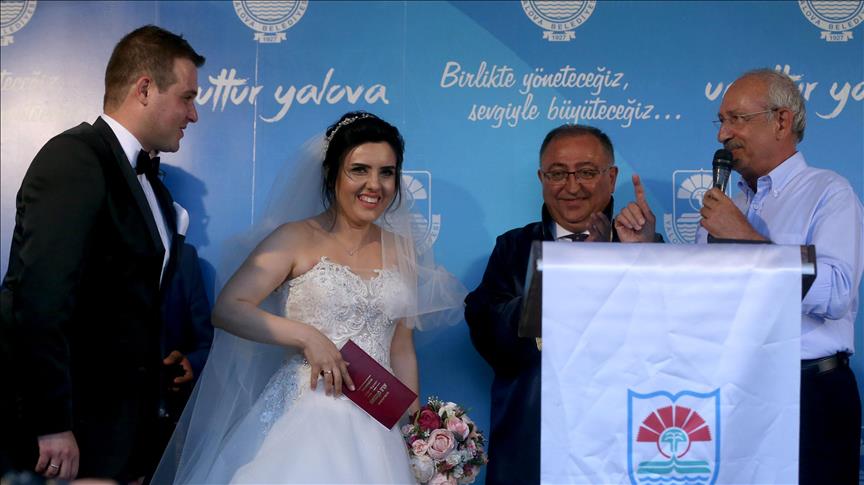 Kılıçdaroğlu, nikah şahidi oldu