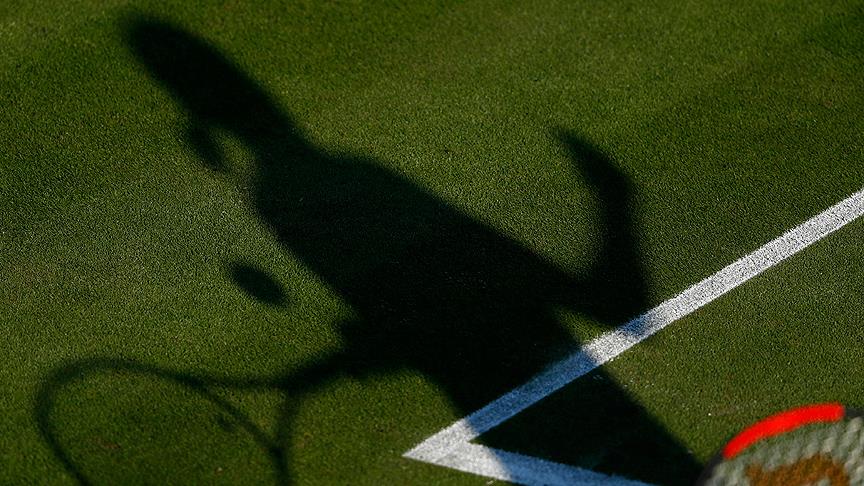 Wimbledon'da favoriler fire vermeden yollarına devam etti