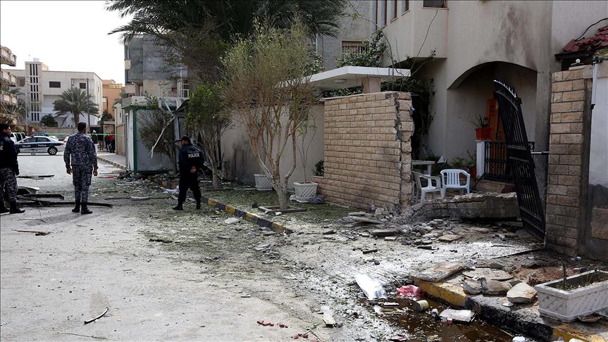 Artillery shell kills four in Libyan summer resort