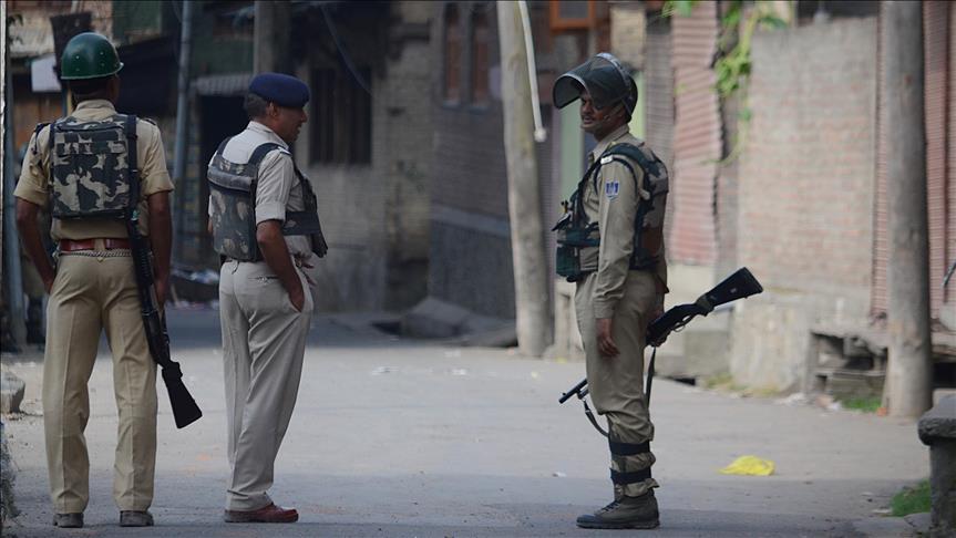 India sends more troops to Jammu and Kashmir
