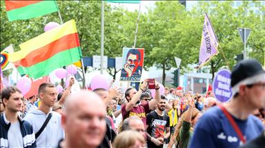 G20: Dozens of PKK supporters rally in Hamburg