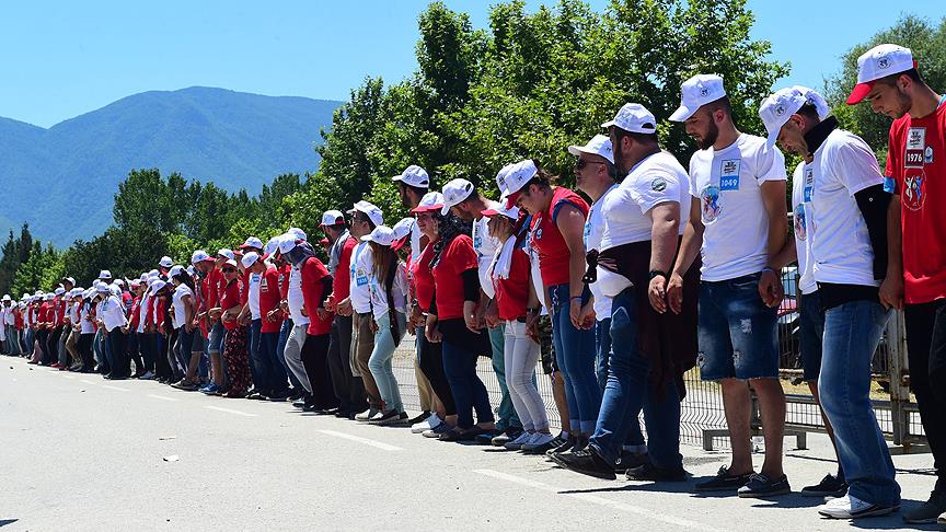 Dünyanın en uzun horon halkası denemesi yapıldı