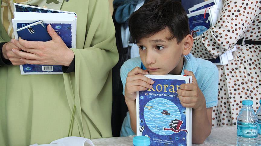 Hollanda Da Cocuklar Icin Kur An Tefsiri
