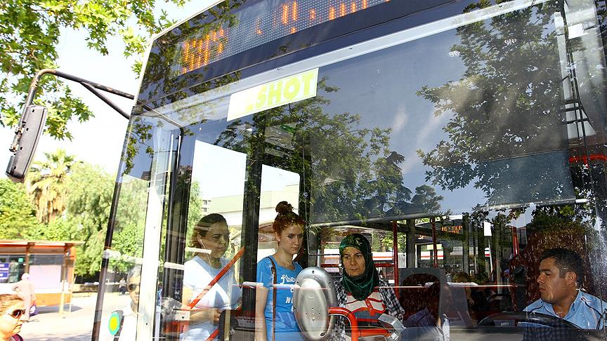 İzmir'de 15 Temmuz'da toplu ulaşım ücretsiz