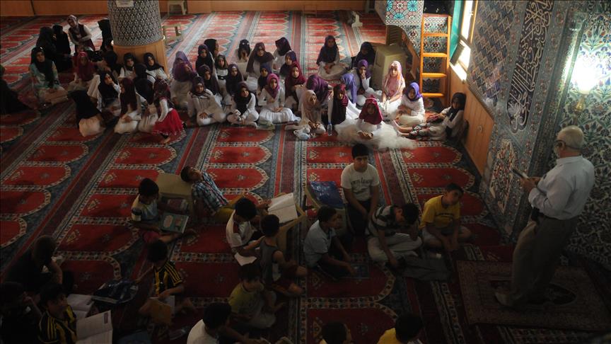 Güneydoğu'da binlerce çocuk Kur'an-ı Kerim ile buluştu