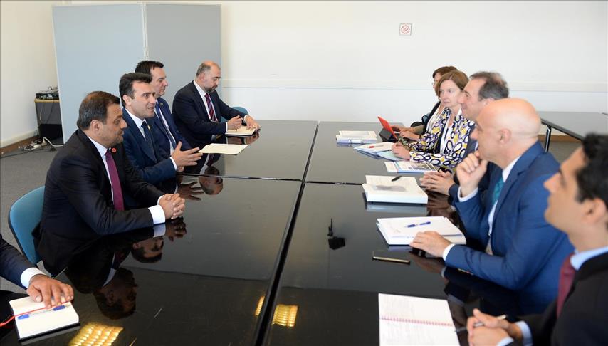 Премиерот Заев на средба со високи претставници на Светска банка