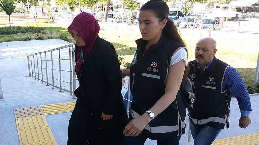 Cezaevine mektup sokmaya çalışan FETÖ sanığının eşi tutuklandı