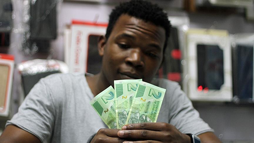 Illegal money changers now Zimbabwe's optional purse