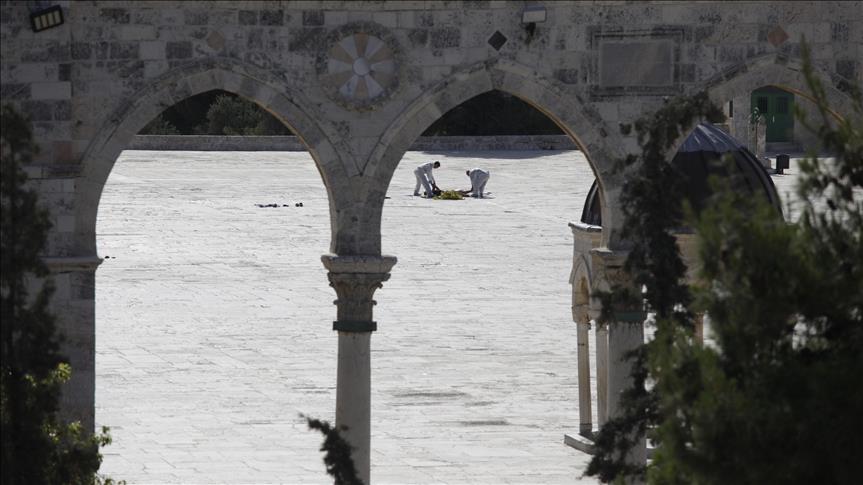 2 Israeli police, 3 Palestinians killed in Al-Aqsa clash