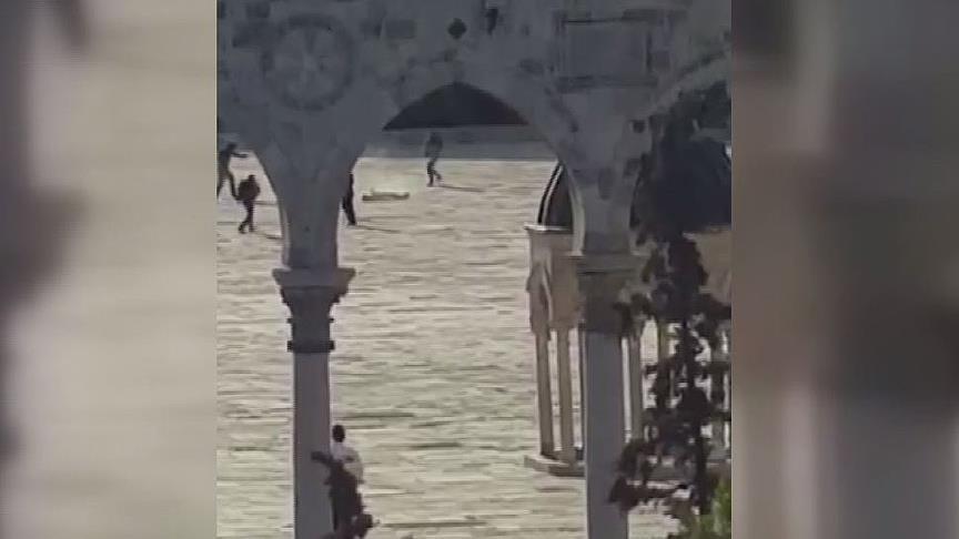 Hera e parë pas vitit 1969, ndalohet namazi i xhumasë në Al-Aksa