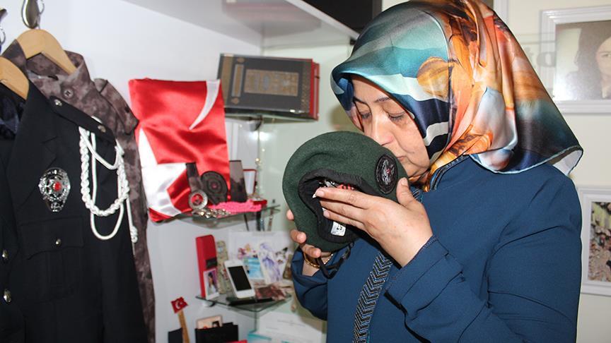 Şehit özel harekatçı kızının 'yeşil beresini' gururla saklıyor