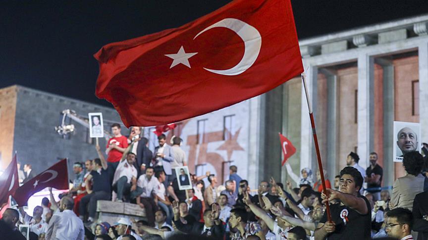 Thousands gather in Ankara for ‘democracy watches’