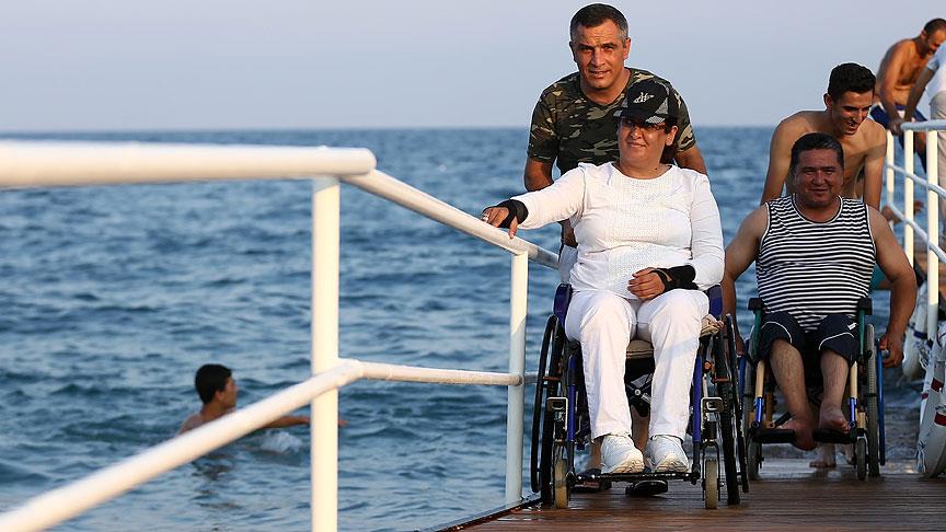 Antalya'da 'Engelsiz Plaj' açıldı
