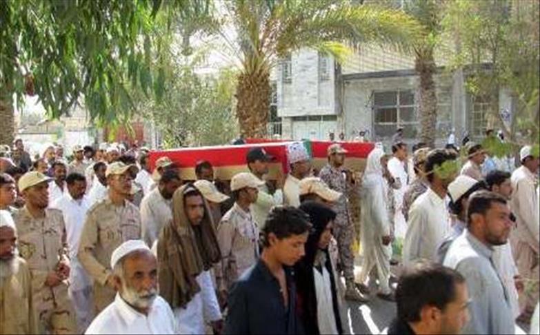 خاک‌سپاری جنازه 2 کارگر در سیستان بلوچستان ایران