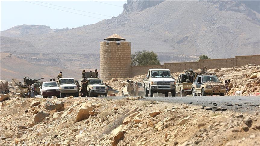 مقتل 6 عسكريين يمنيين و13 حوثيًا بمعارك غربي تعز 