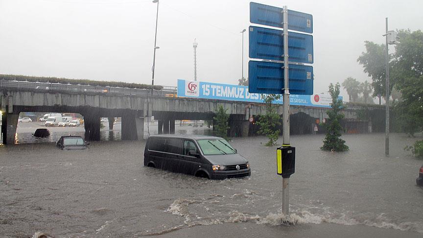 Ministri Arslan: Përmbytjet në Stamboll janë katastrofë e vërtetë