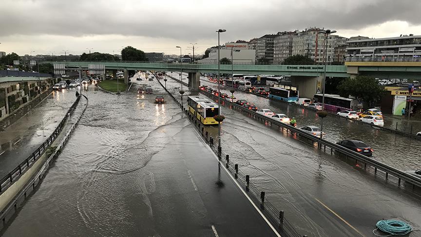 İstanbul'da sağanak yağış etkisini azaltacak