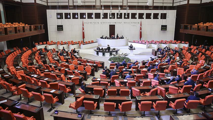Bölge adliye ve idare mahkemelerinin işleyişine ilişkin tasarı kabul edildi