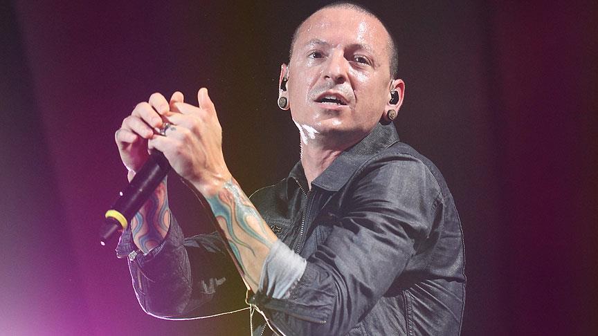Linkin Park solisti Chester Bennington öldü