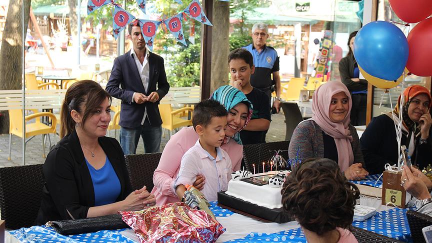 Şehidin çocuğuna doğum günü sürprizi