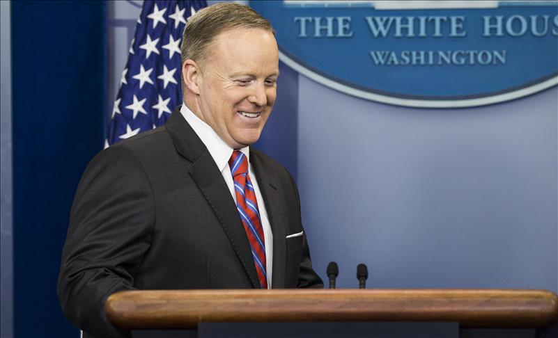 US: Sean Spicer resigns as White House spokesman