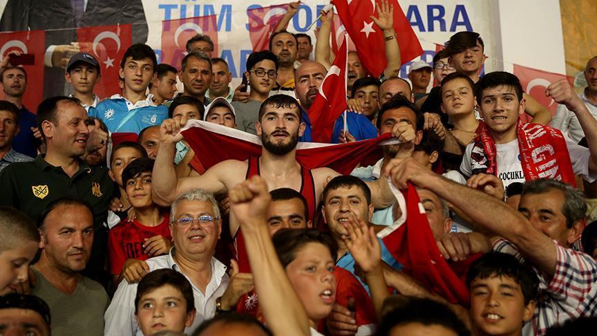 أردوغان يهنئ المصارع التركي "قدير كوش" على ذهبية أولمبياد الصم 