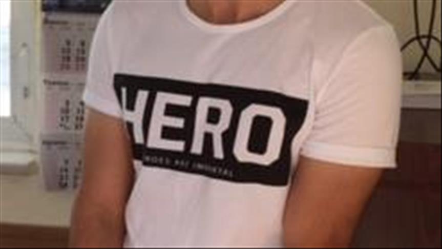 'Hero' tişörtü giyen 4 kişi gözaltına alındı