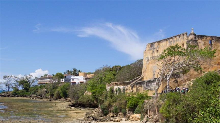 كينيا.. بلد نهبه الاستعمار البريطاني ثم باعه لأصحابه بالمال (مقابلة)