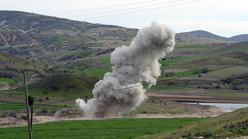 Ağrı'da PKK'lı teröristlerce tuzaklanan patlayıcı imha edildi