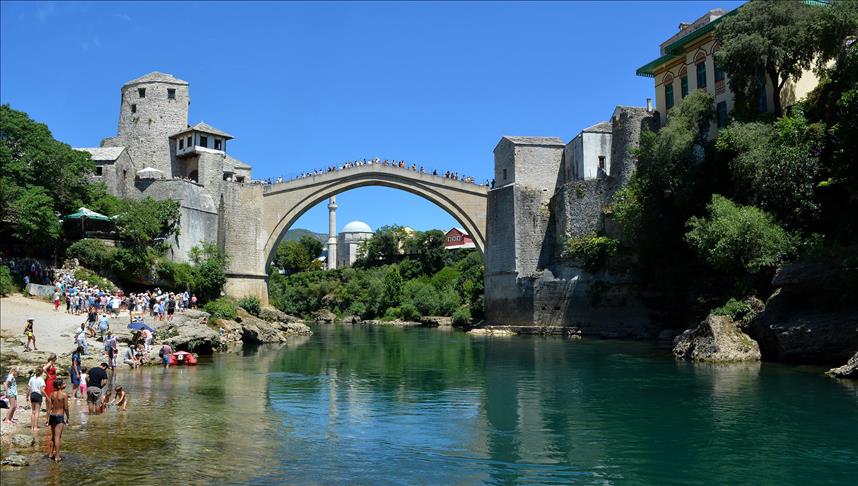 Na današnji dan: Otvoren obnovljeni Stari most u Mostaru