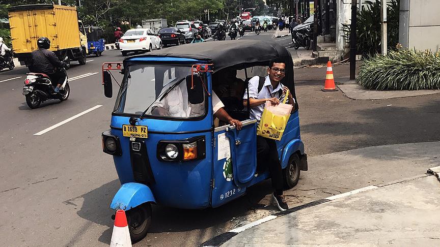 Endonezya’da trafiğe çözüm 'bajai'ler 