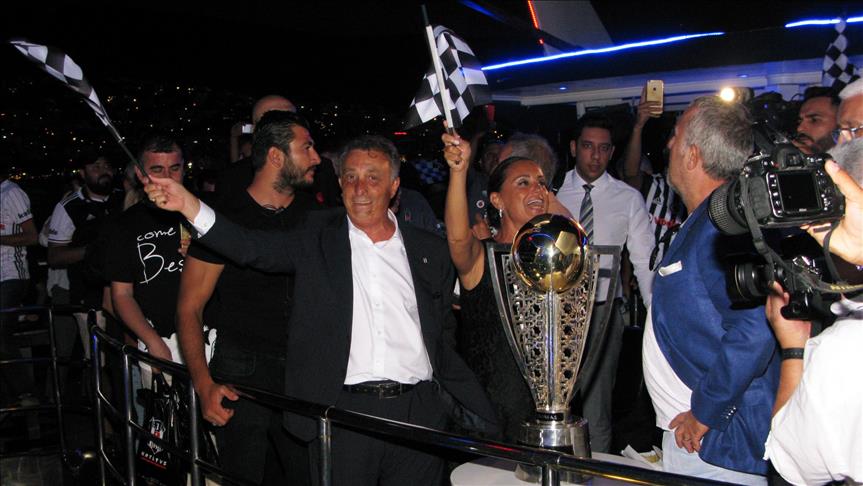 Beşiktaş'ın şampiyonluk kupası Bodrum'da