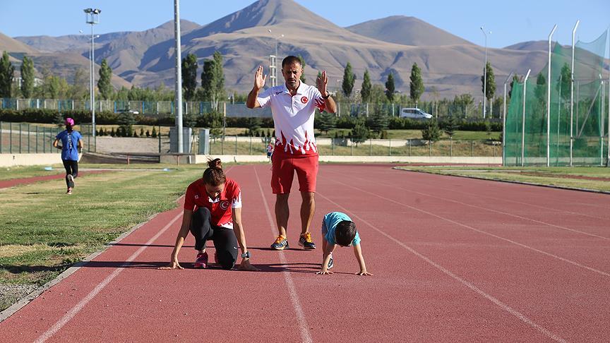 Çelik ailesinin atletizm dolu hayatı