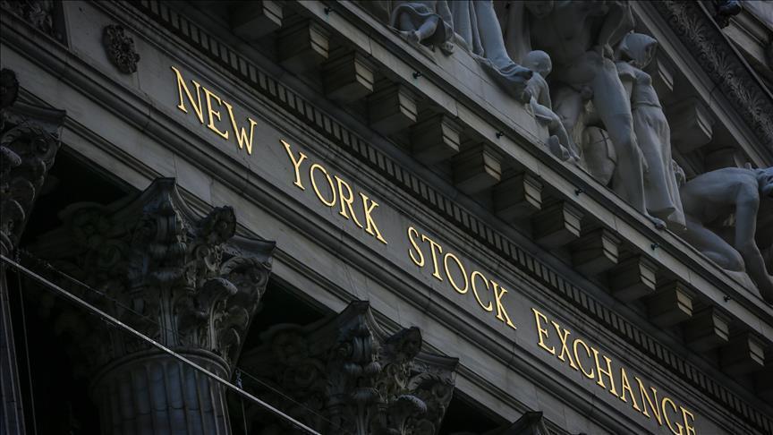 US stock market opens mixed