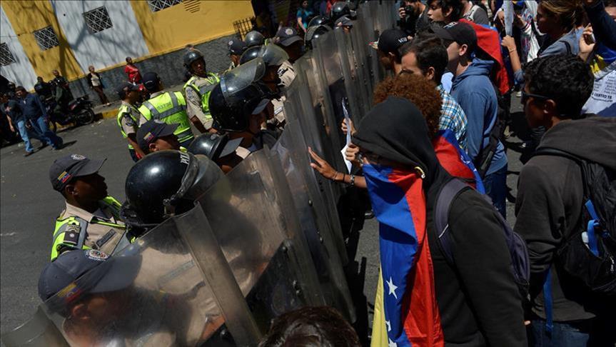 UN poziva Vladu Venecuele da smanji tenzije
