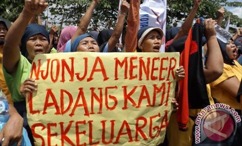 Nyonya Meneer, sampai kapan kuat berdiri?