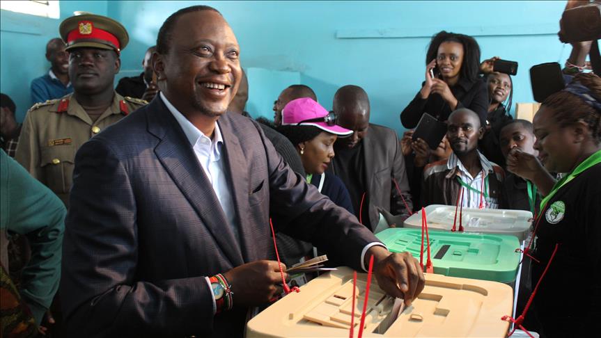 Presidente Kenyatta es reelegido por cinco años más en Kenia