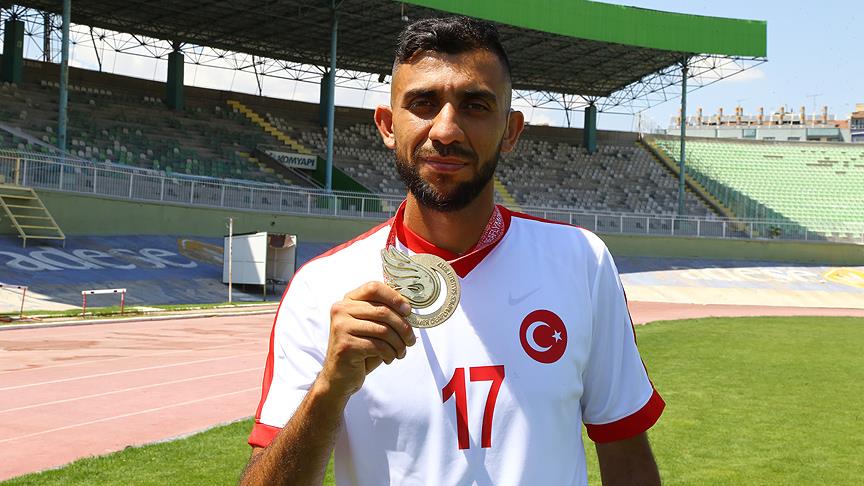 Küçük Efe'nin ilk sözleri 'Babam şampiyon' oldu
