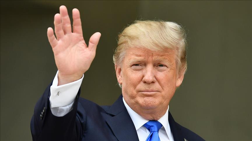 Trump condena al KKK, neonazis y a los supremacistas blancos