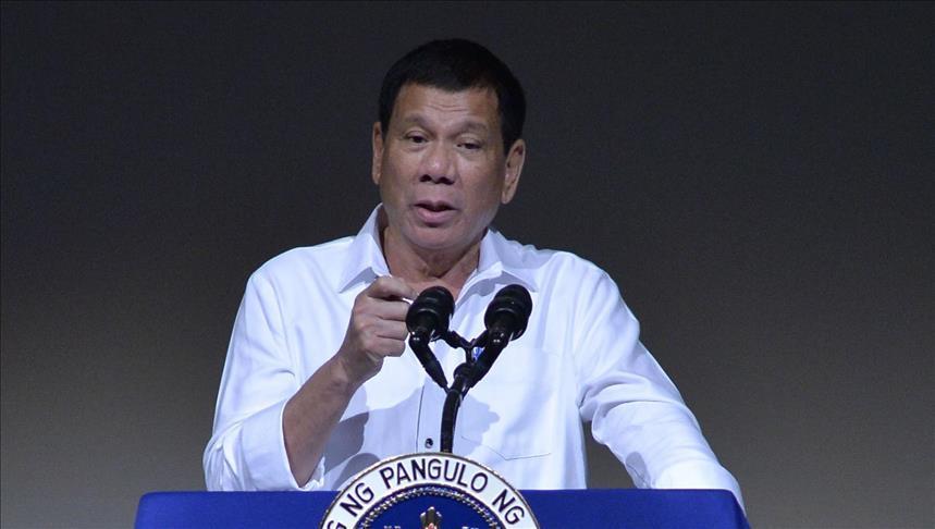 Filipino president praises deadly anti-drug operations