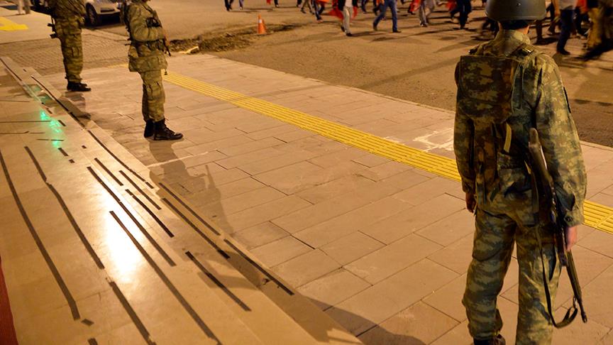 Darbeci komutandan 'Emniyetimiz için biksi ve çelik yelek verin' emri