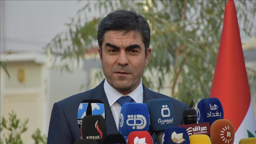 مسؤول بمجلس كركوك يرفض قرار قضائي بإنزال علم الإقليم الكردي   