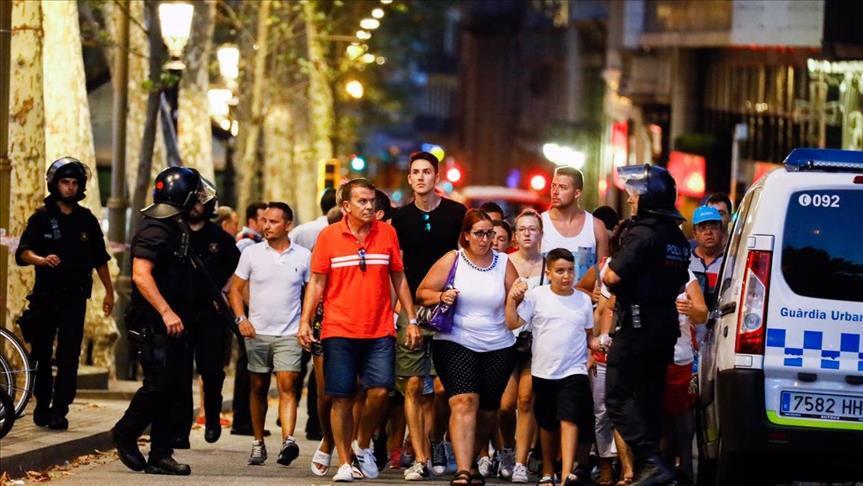 لو دريان: 26 مصابا فرنسيا في هجوم برشلونة الإرهابي