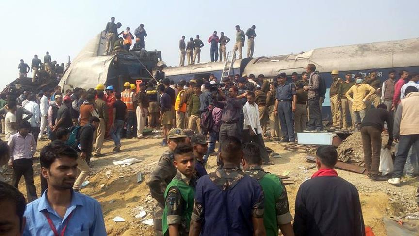 مقتل 10 أشخاص إثر خروج قطار عن مساره بالهند 