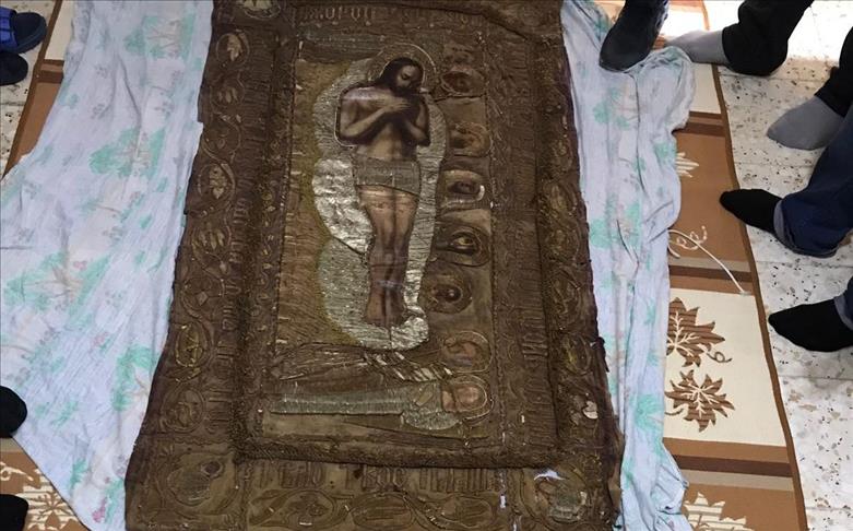 Police seize ancient tapestry in southern Turkey